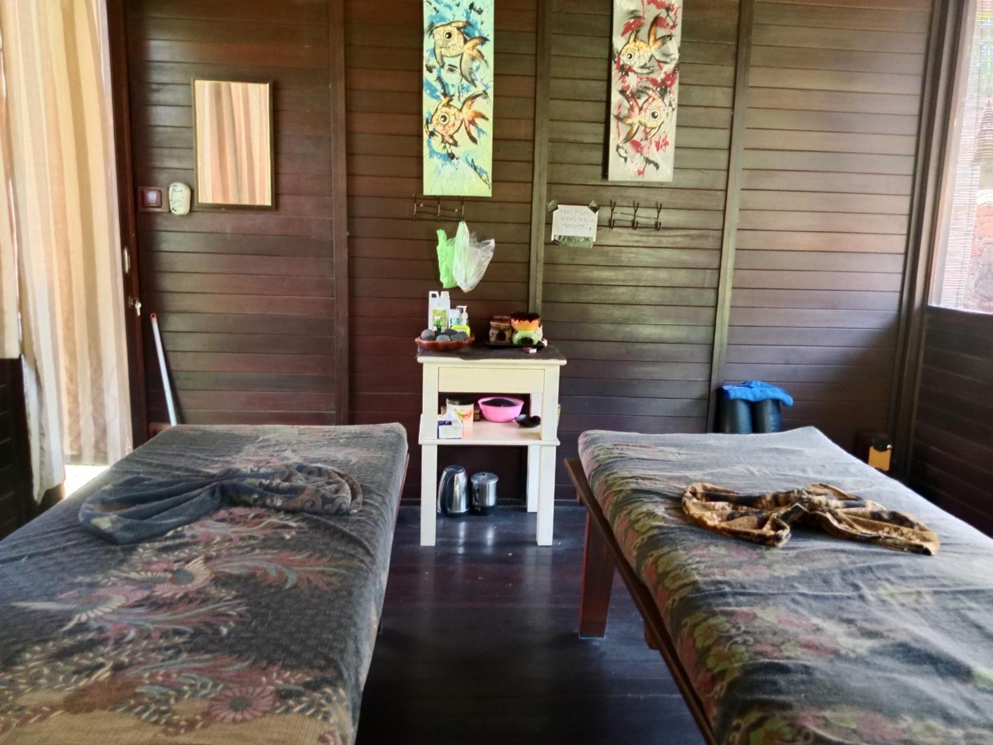 The Beach Bungalows & Turtle Sanctuary ペムテラン エクステリア 写真