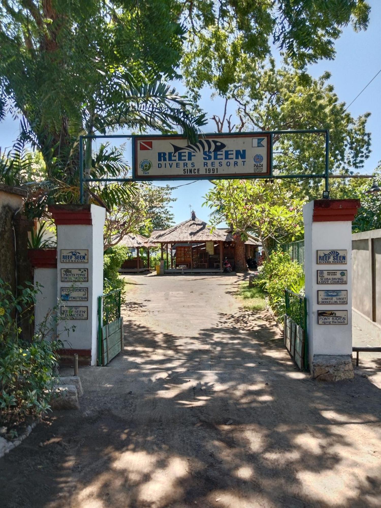 The Beach Bungalows & Turtle Sanctuary ペムテラン エクステリア 写真